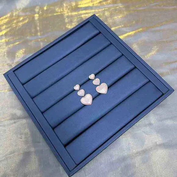 Apm Monaco Pink Heart Mother-Of-Pearl Earrings - Picture 3 of 4